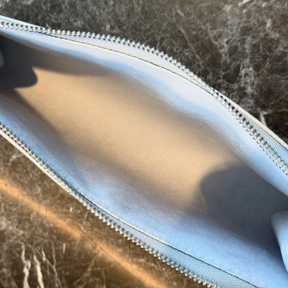 Louis Vuitton Silver Epi Pochette - Picture 10 of 12